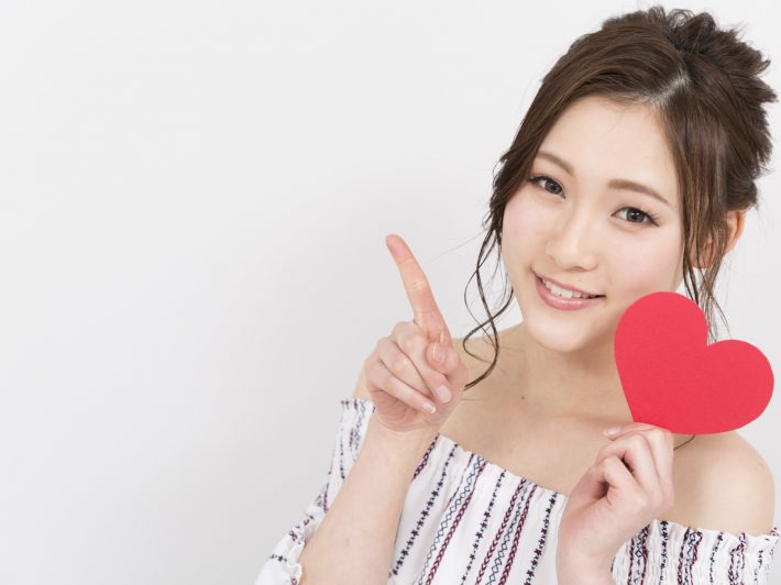 女性の脈ありサインとは？好意を持つ男性へのラブサイン10選 Lovers plus